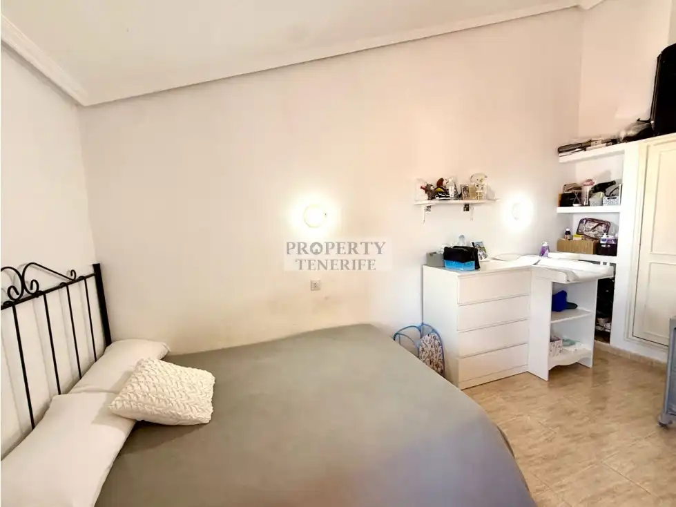 Habitación de Piso en venta en Adeje con Terraza, Piscina y Amueblado