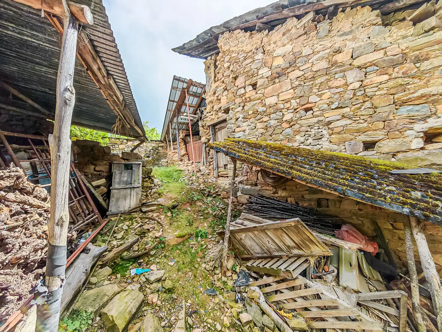 Vista exterior de Casa o chalet en venta en Arganza con Calefacción