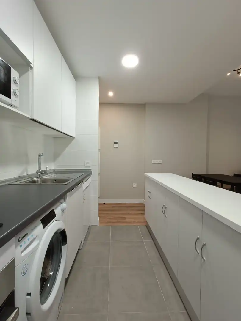 Apartments for rent in Calle Ulises, Colores - Entreparques