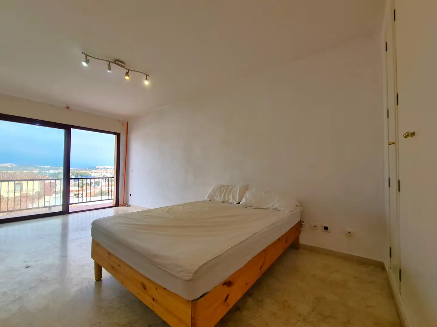 Apartament amb piscina en venda a Manilva Pueblo, imagen 11