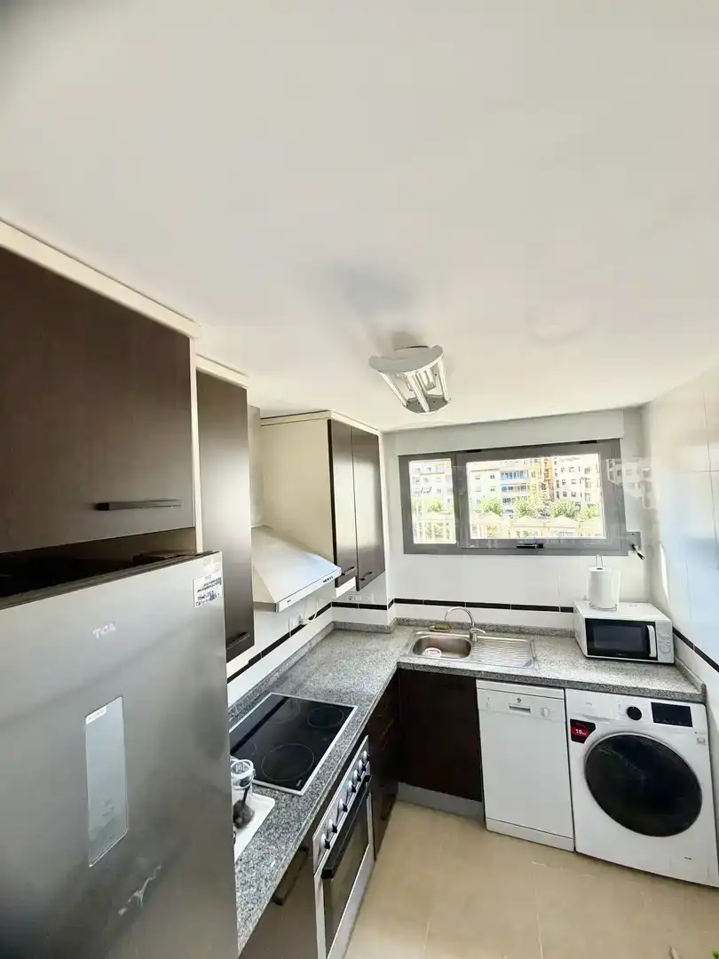 Küche von Wohnung zur Miete in Calpe / Calp mit Klimaanlage, Privatgarten und Abstellraum