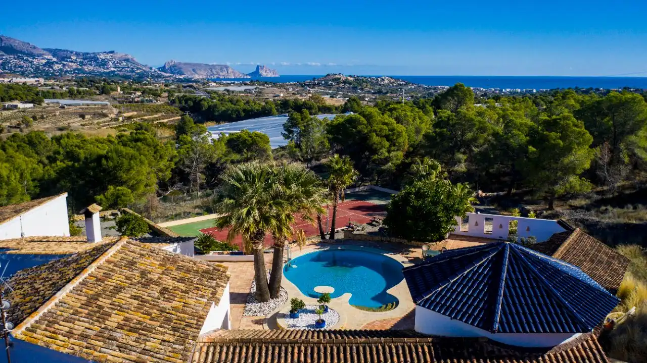 Detached house with pool for sale in Escandinavia - Cautivador, imagen 19