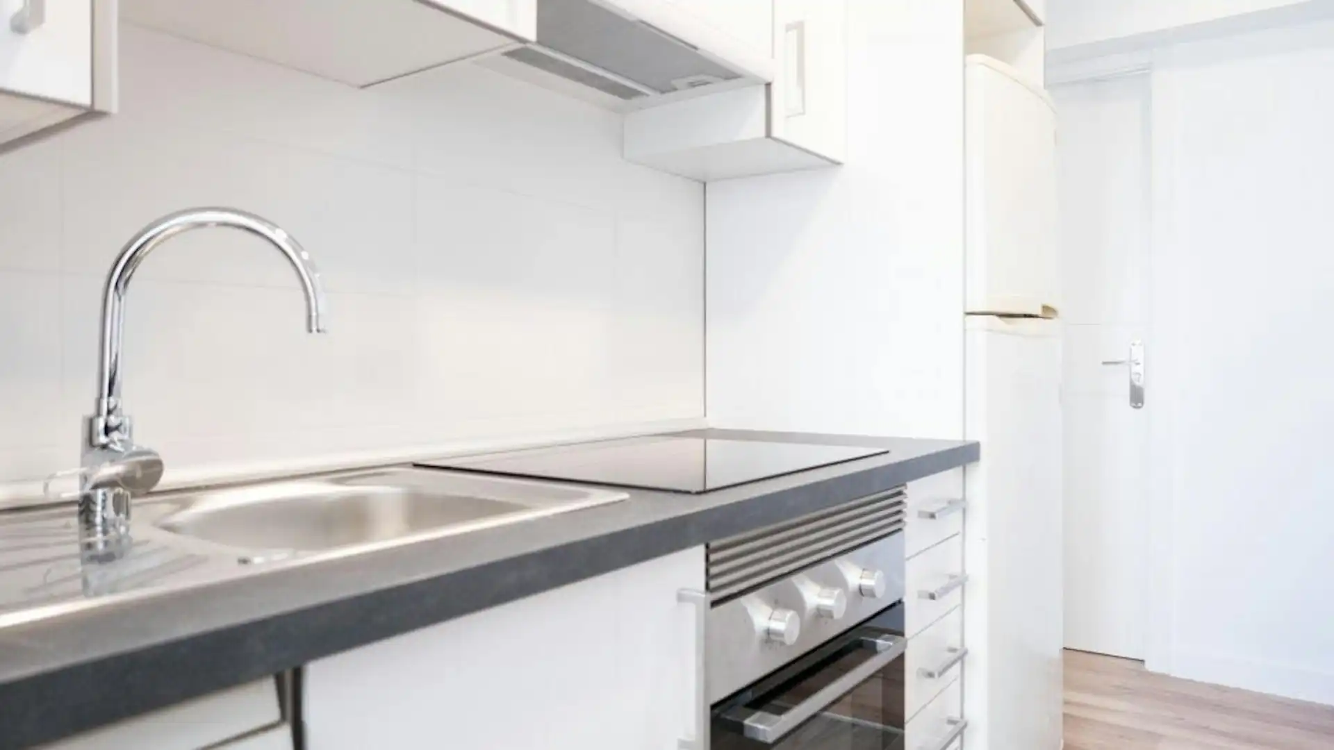 Kitchen of Flat for rent in Madrid  with Heating, Furnished and Washing machine