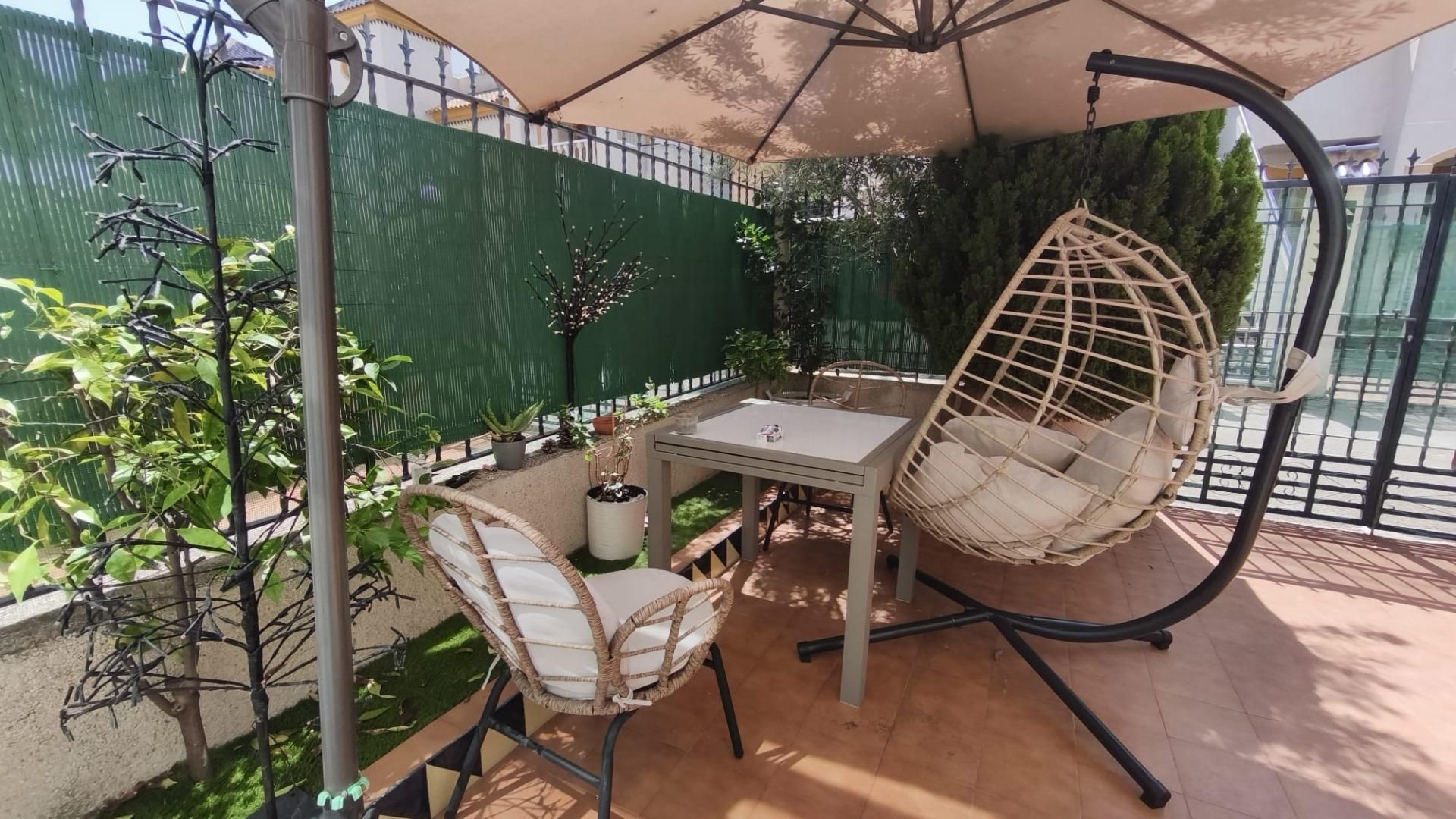 Terrace of Single-family semi-detached for sale in Guardamar del Segura