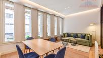 Living room of Flat to rent in  Madrid Capital  with Air Conditioner, Heating and Parquet flooring