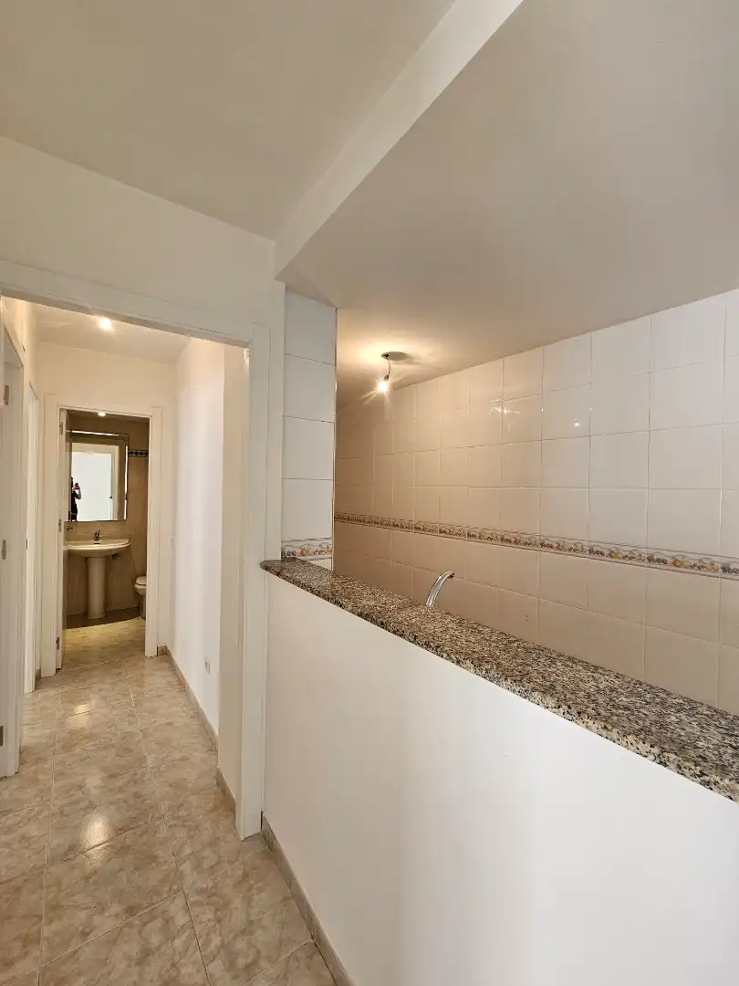 Badezimmer von Wohnung zum Verkauf in Tarragona mit Klimaanlage, Terrasse und Ofen