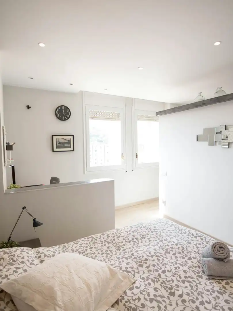 Schlafzimmer von Wohnung zur Miete in Barcelona mit Klimaanlage, Heizung und Möbliert
