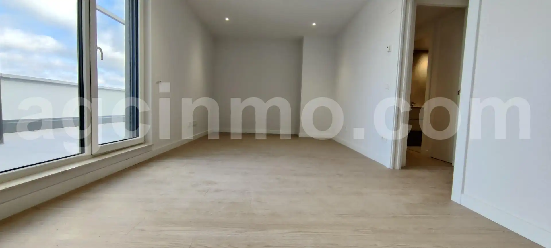 Habitación de Piso en venta en Valladolid con Calefacción, Terraza y Trastero