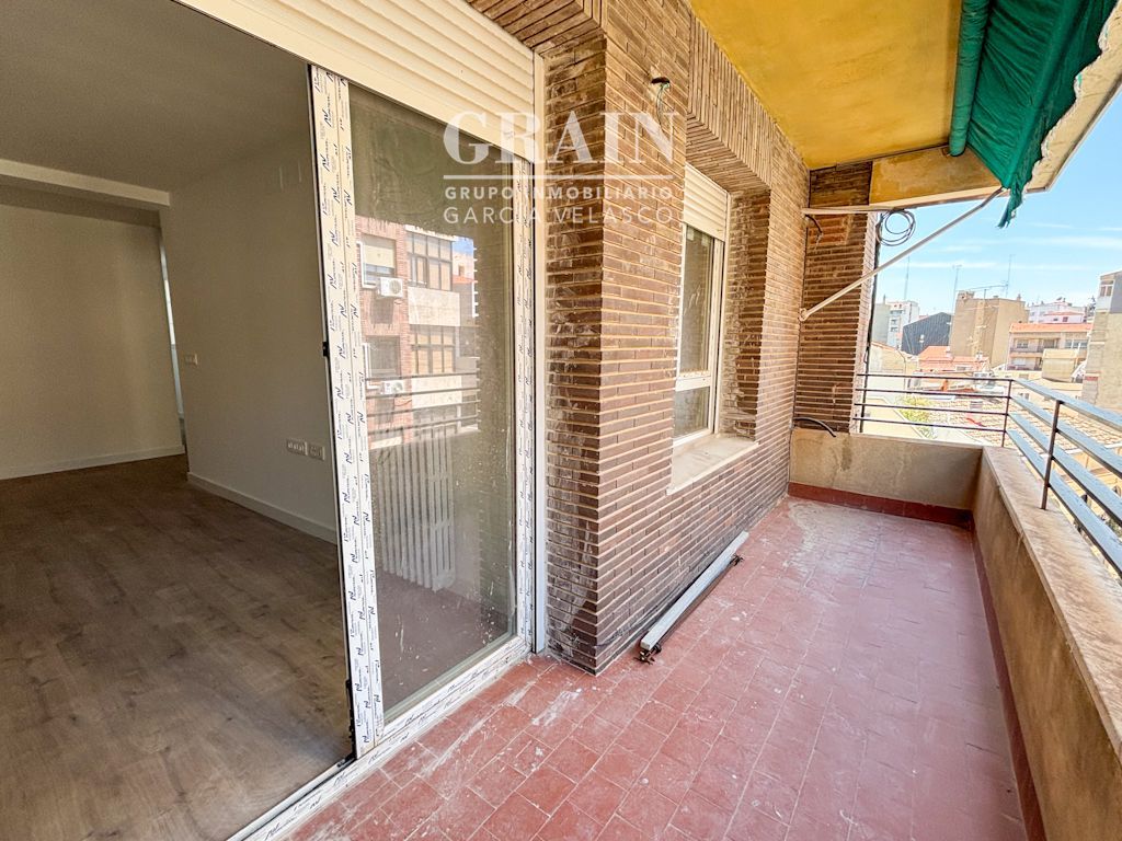 Jardín de Piso en venta en  Albacete Capital con Aire acondicionado, Calefacción y Balcón