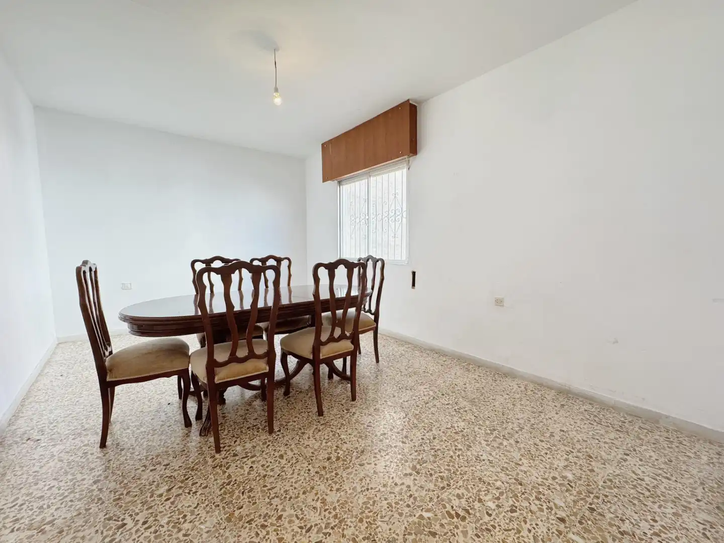 Comedor de Piso en venta en Almería con Terraza y Balcón