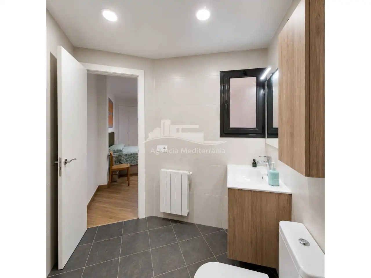 Baño de Piso en venta en Palamós con Aire acondicionado, Calefacción y Amueblado