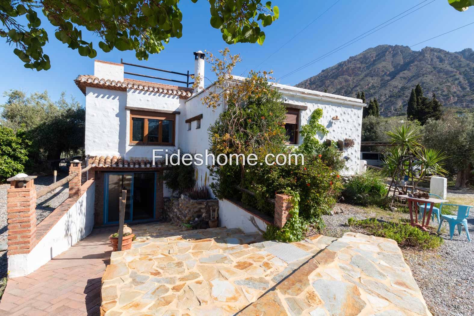Exterior view of Country house for sale in Nigüelas  with Air Conditioner, Heating and Private garden