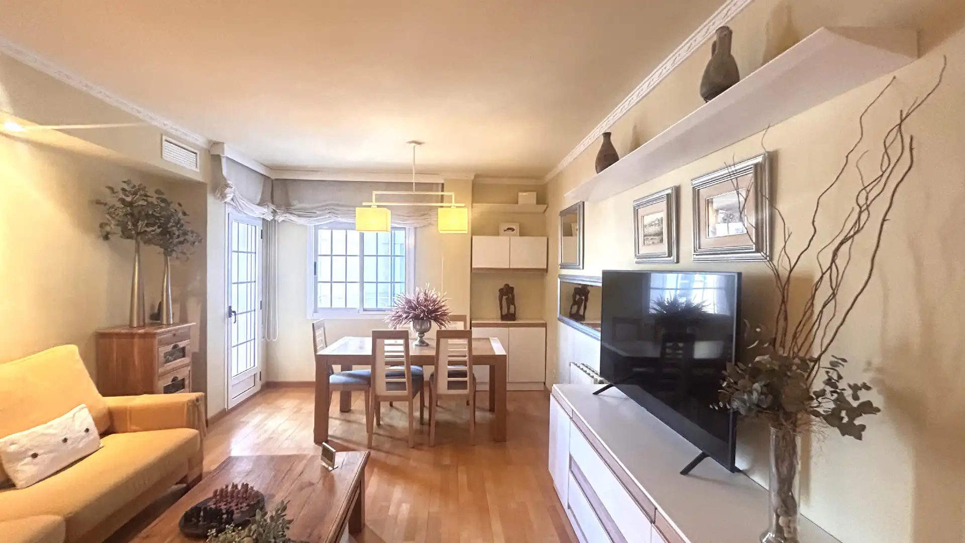 Comedor de Piso en venta en Sant Boi de Llobregat con Aire acondicionado, Calefacción y Balcón