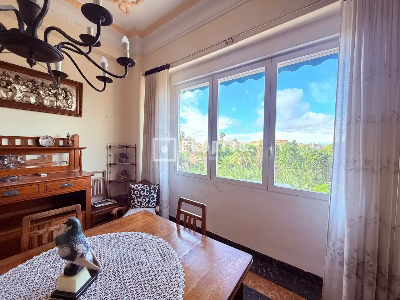 Habitación de Piso de alquiler en Valencia con Aire acondicionado, Calefacción y Amueblado
