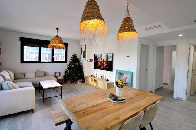 Piso en Venta en  MAESTRO JOSE GARBERI, 12 en PAU 5