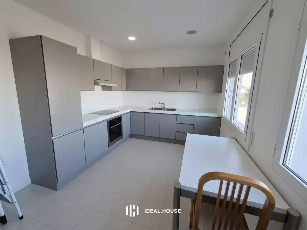Kitchen of Houses for sale in Pineda de Mar