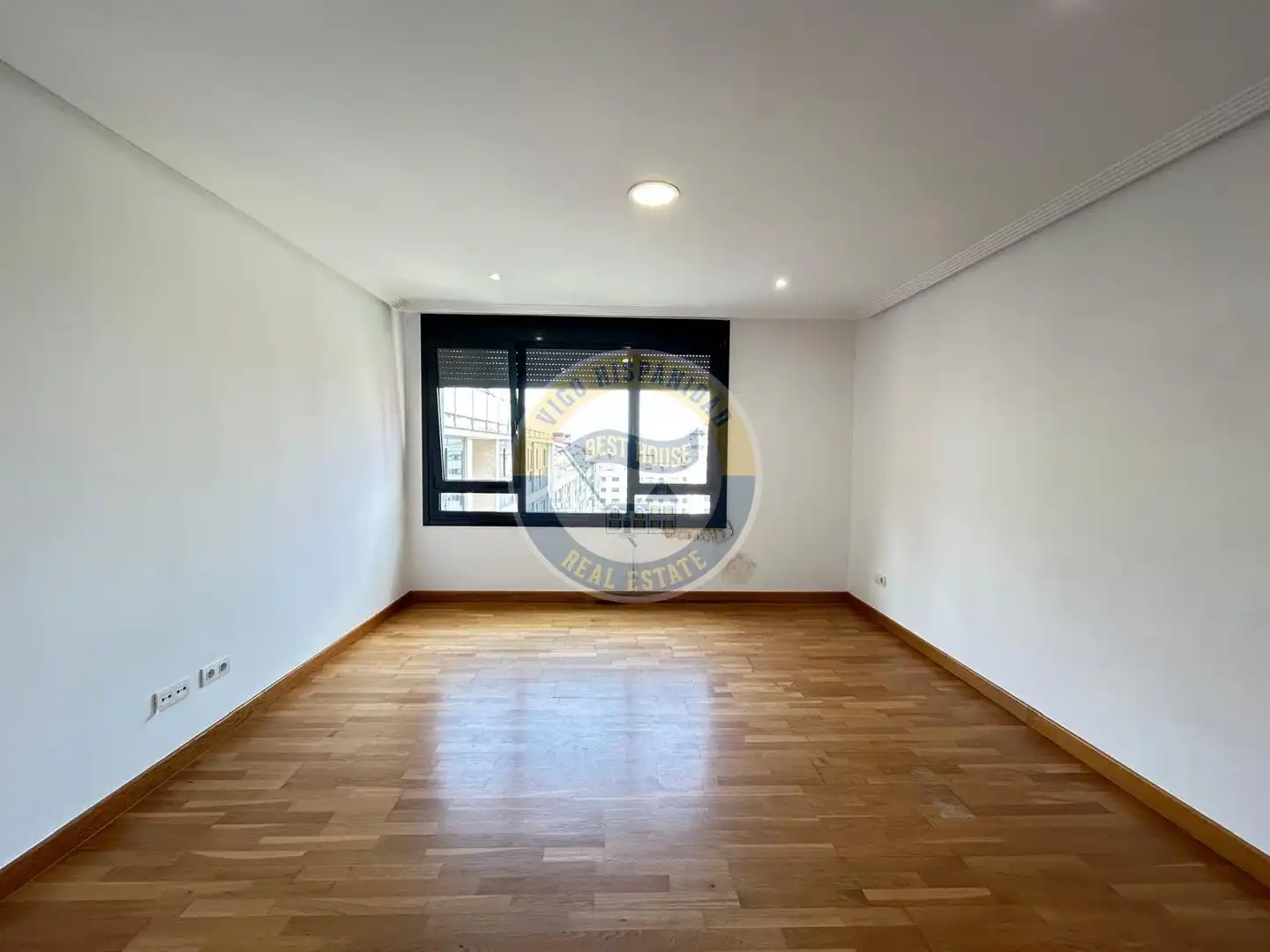 Sala de estar de Apartamento en venta en Vigo  con Calefacción y Trastero
