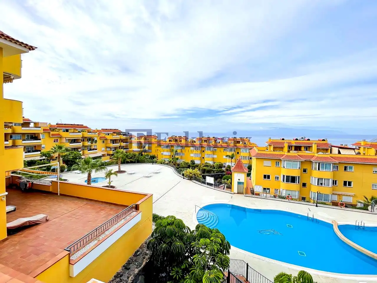 Piso con piscina en venta en Puerto de Santiago