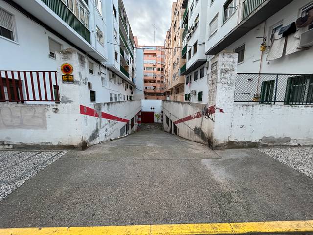 Local comercial en Venta en CALLE MARIA VIRTO en La Jota