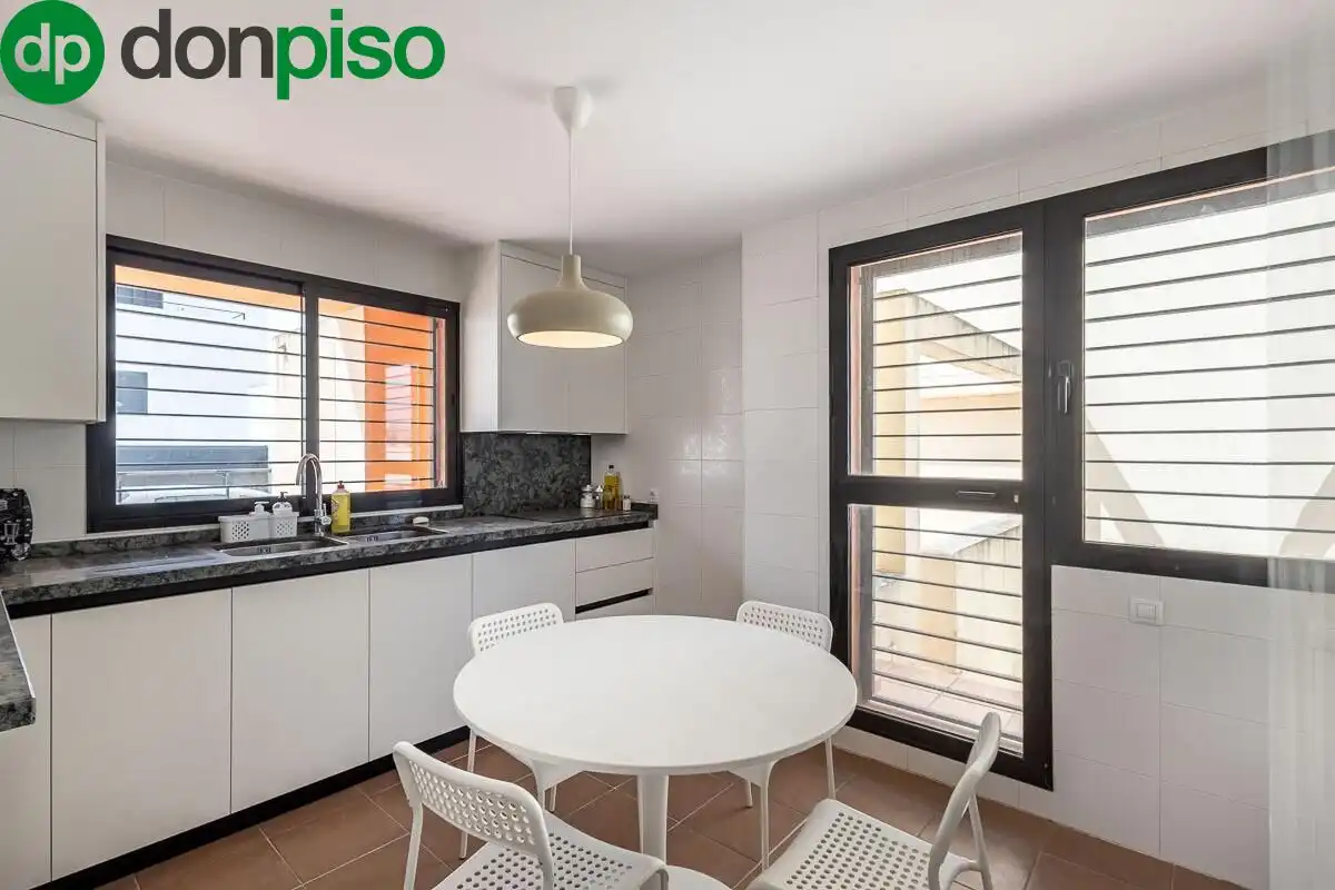 Casa a schiera con terrazza in vendita a Calle Calle Majuelo, imagen 12
