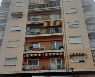 Vista exterior de Pis en venda en Gandia amb Moblat i Balcó