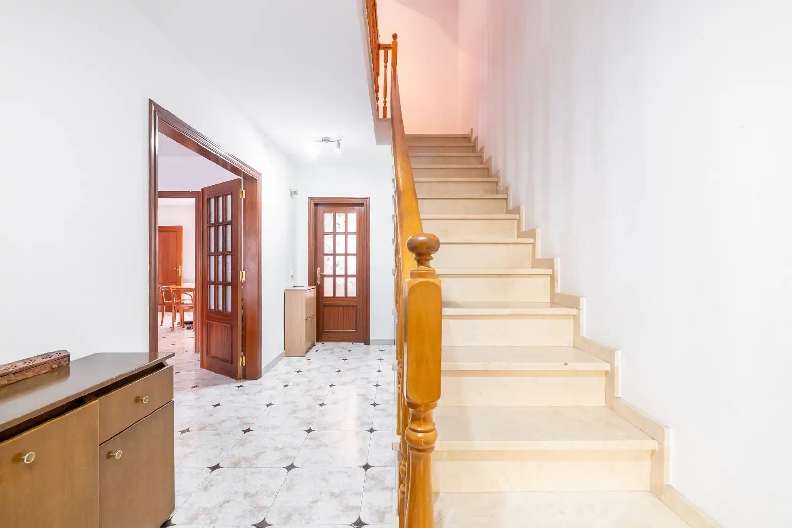 Detached homes for sale in Sector Est