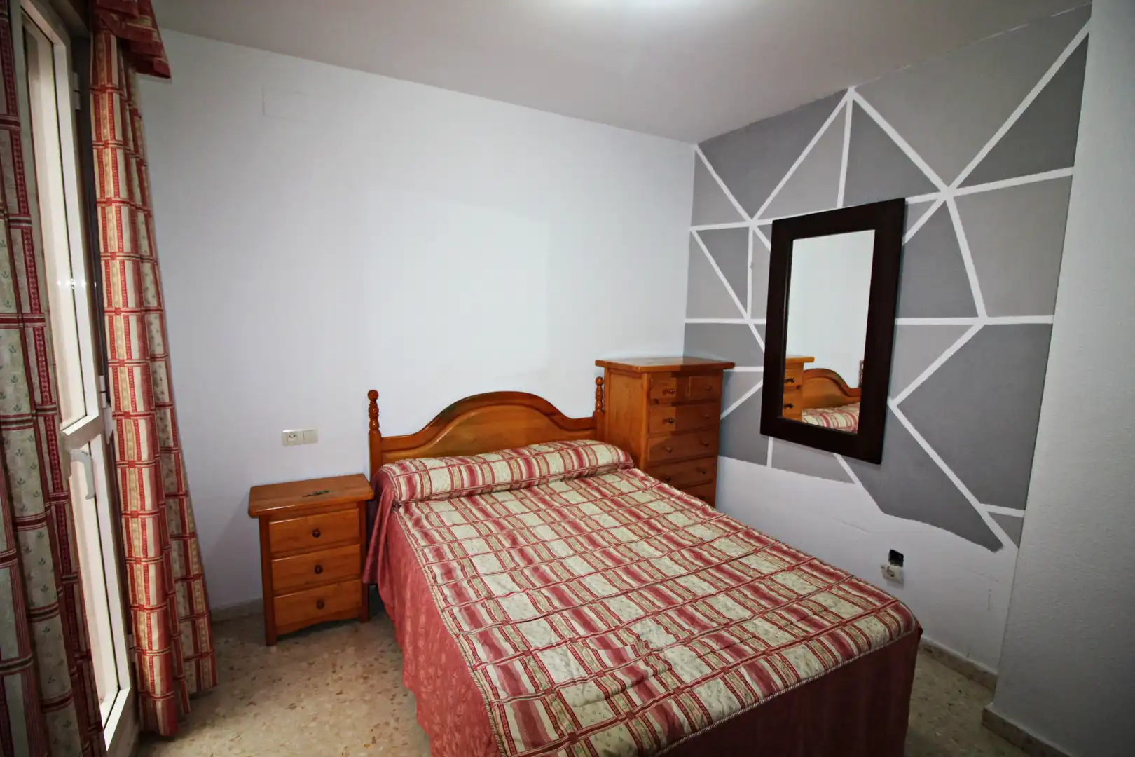 Schlafzimmer von Wohnung zum Verkauf in Huelva mit Möbliert und Balkon