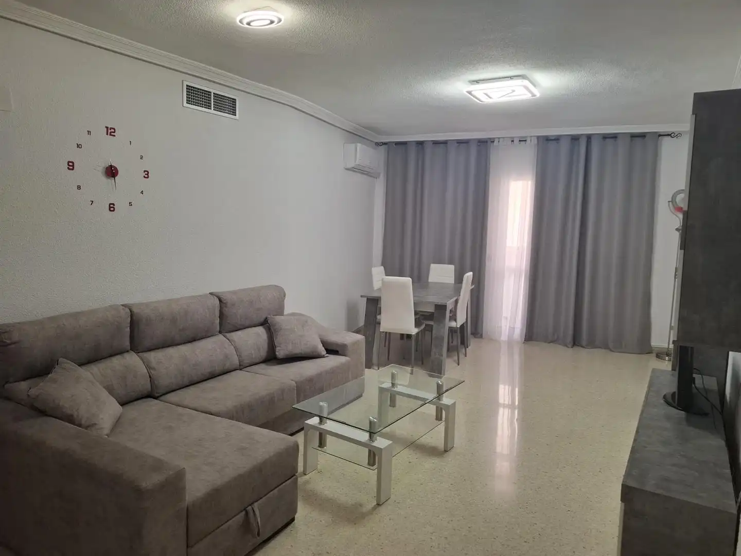 Living room of Flat for share in Córdoba  with Air Conditioner, Heating and Furnished