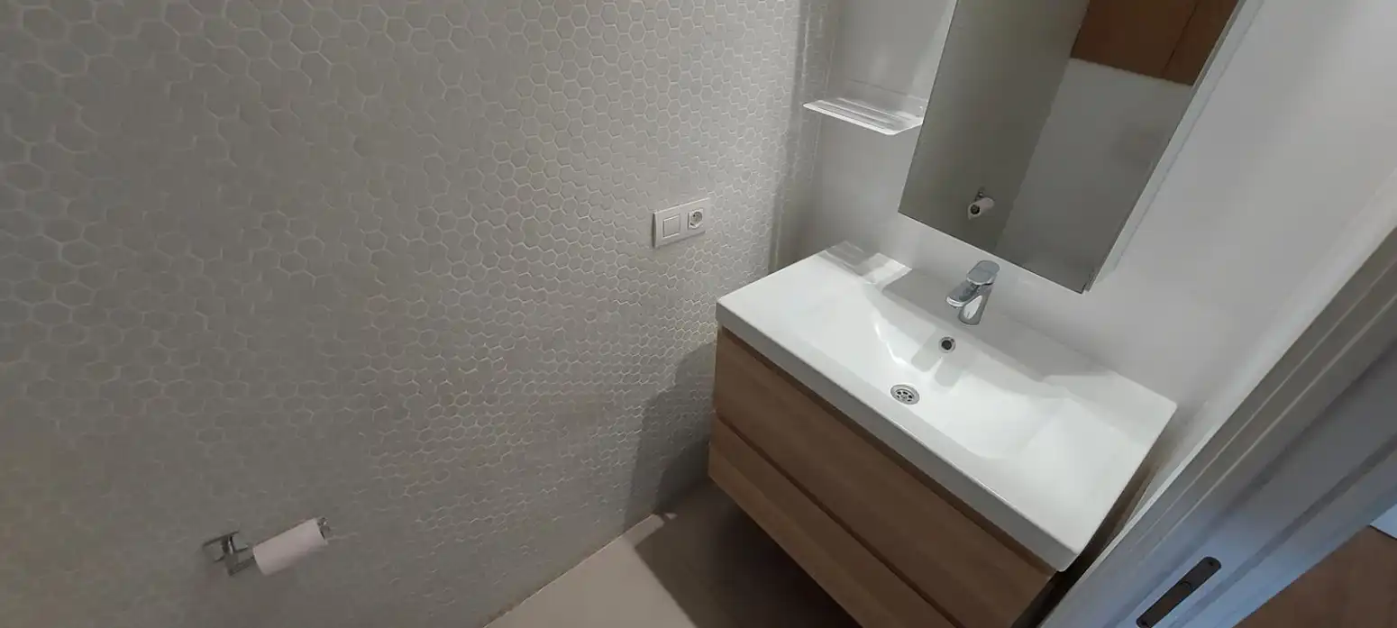 Baño de Piso de alquiler en Sagunto / Sagunt con Jardín privado, Terraza y Amueblado
