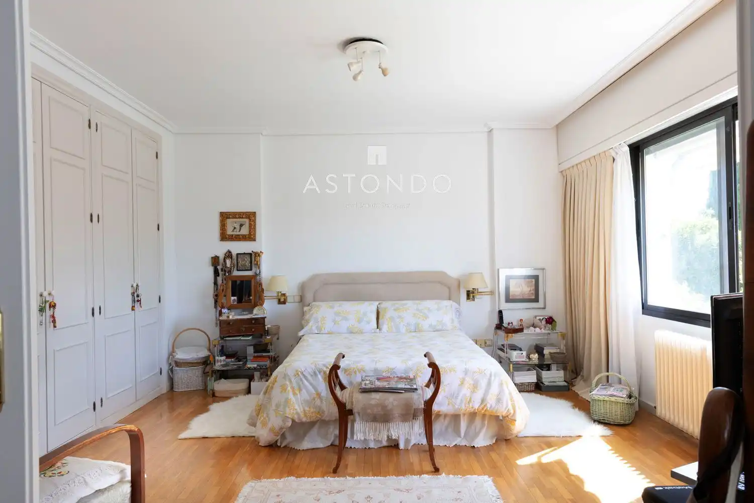 Bedroom of Houses for sale in Madrid  with Air Conditioner, Heating and Terrace