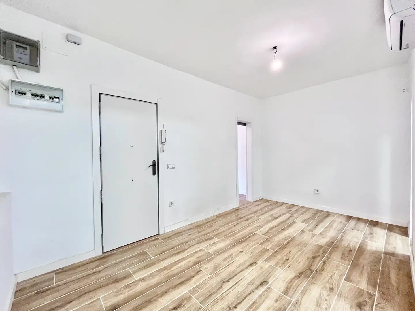 Piso en venta en Barcelona con Aire acondicionado, Calefacción y Terraza