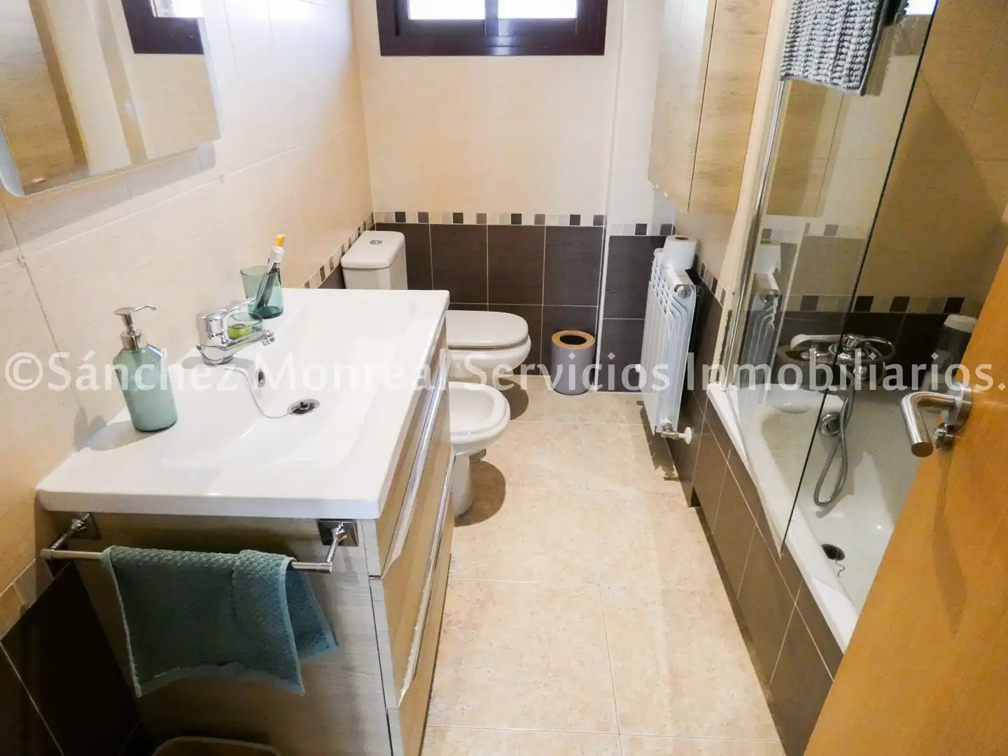Bathroom of Flat for rent in Alcázar de San Juan  with Air Conditioner, Heating and Terrace