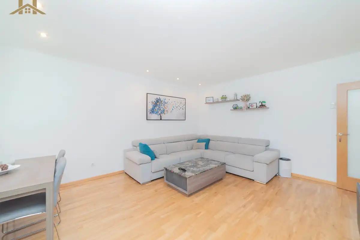 Sala de estar de Piso en venta en Arroyomolinos (Madrid) con Calefacción, Jardín privado y Terraza
