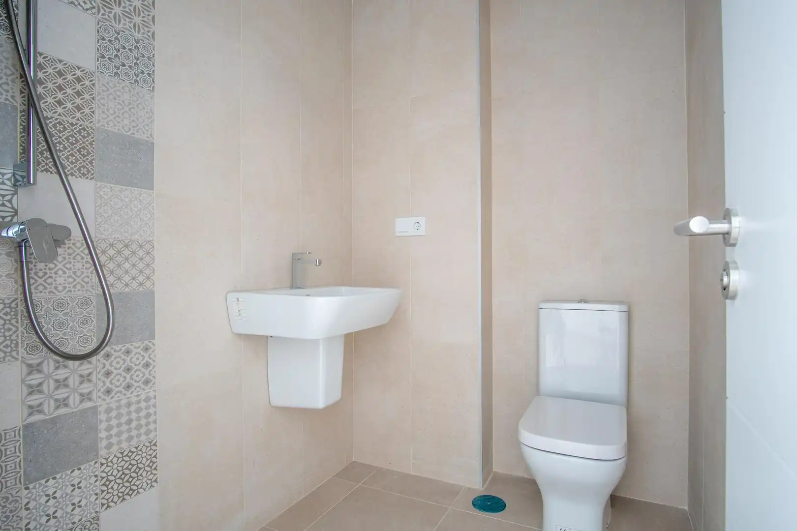 Badezimmer von Wohnung zum Verkauf in San Fernando mit Klimaanlage, Heizung und Terrasse