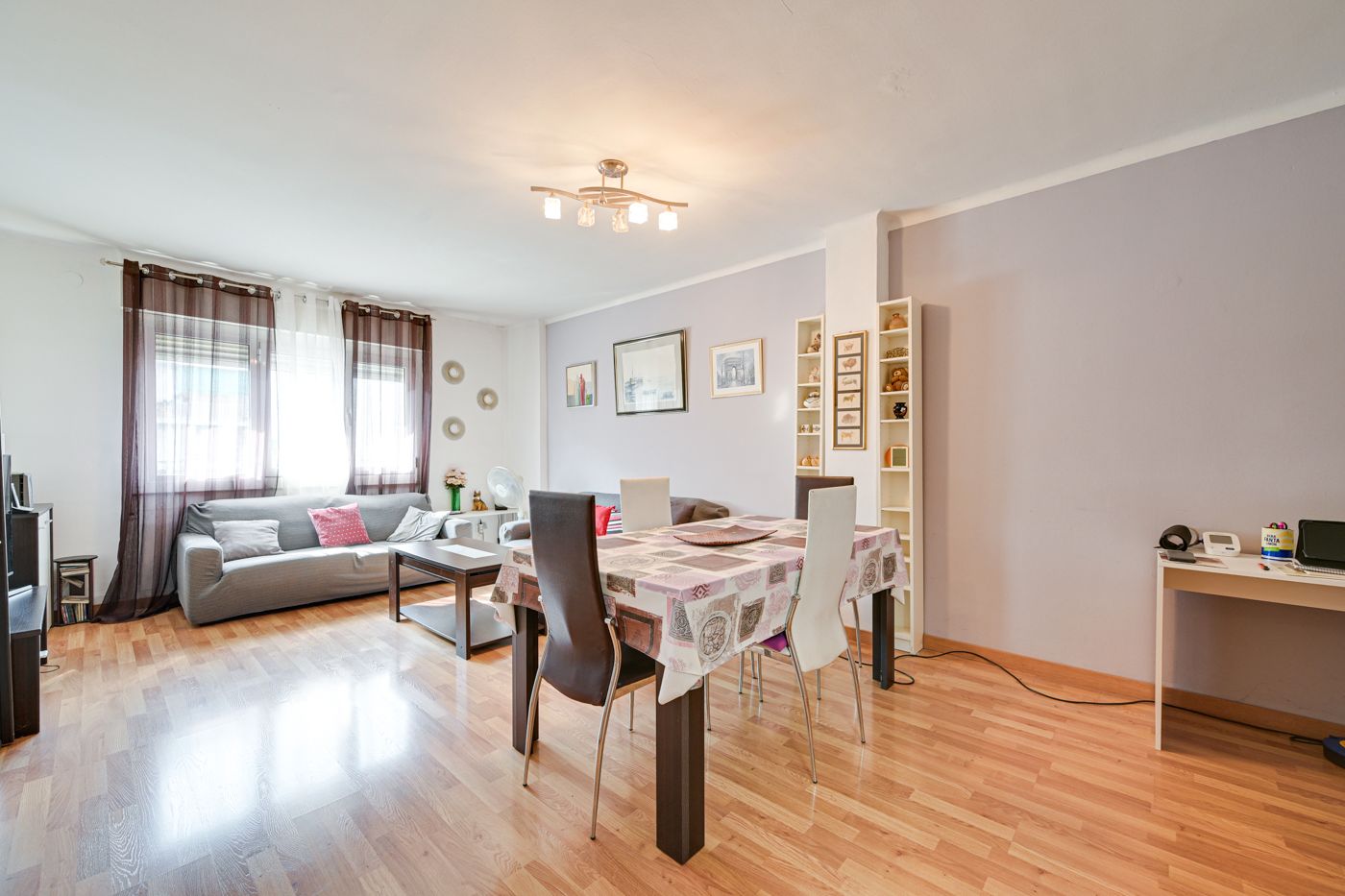 Living room of Apartment for sale in Girona Capital