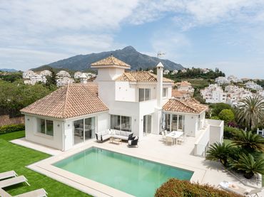 Xalet en venda a Nueva Andalucía