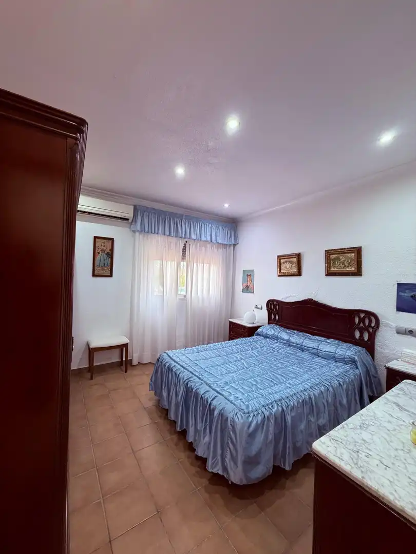 Dormitori de Casa o xalet en venda en Crevillent