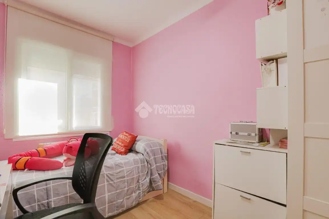 Habitación de Piso en venta en Ripollet con Aire acondicionado, Calefacción y Balcón