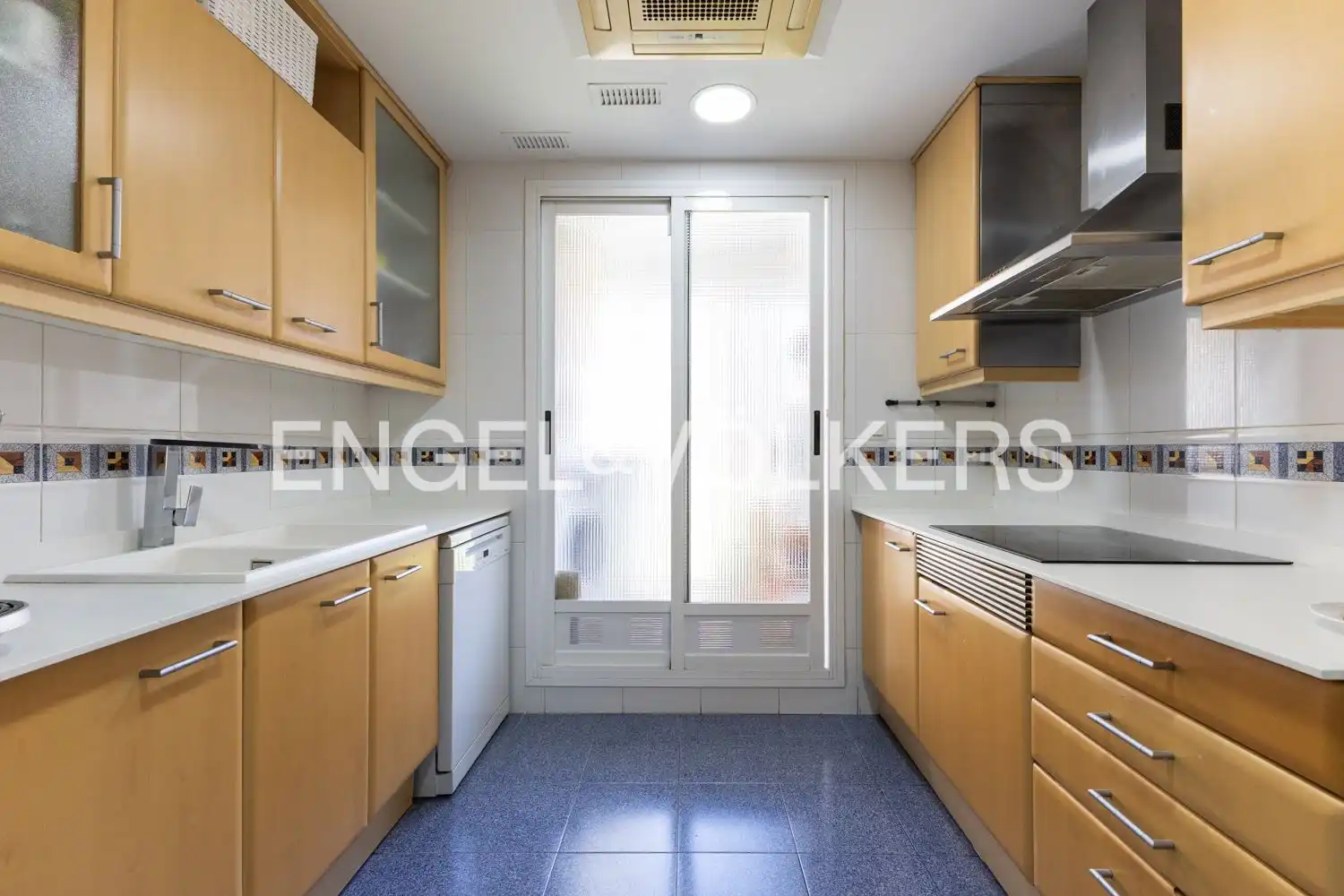 Cocina de Piso de alquiler en Valencia con Aire acondicionado, Calefacción y Parquet