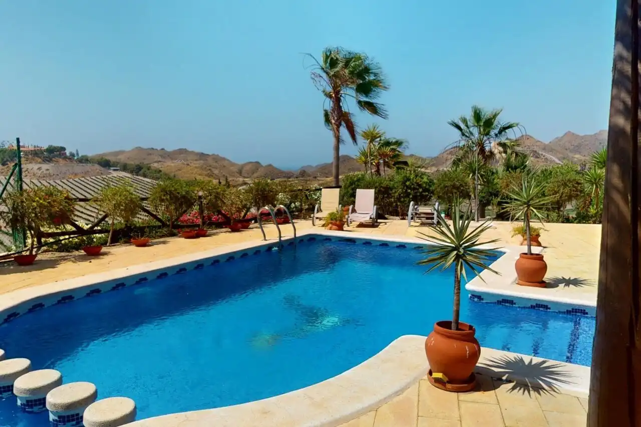 Piscina de Casa o xalet en venda en Lorca