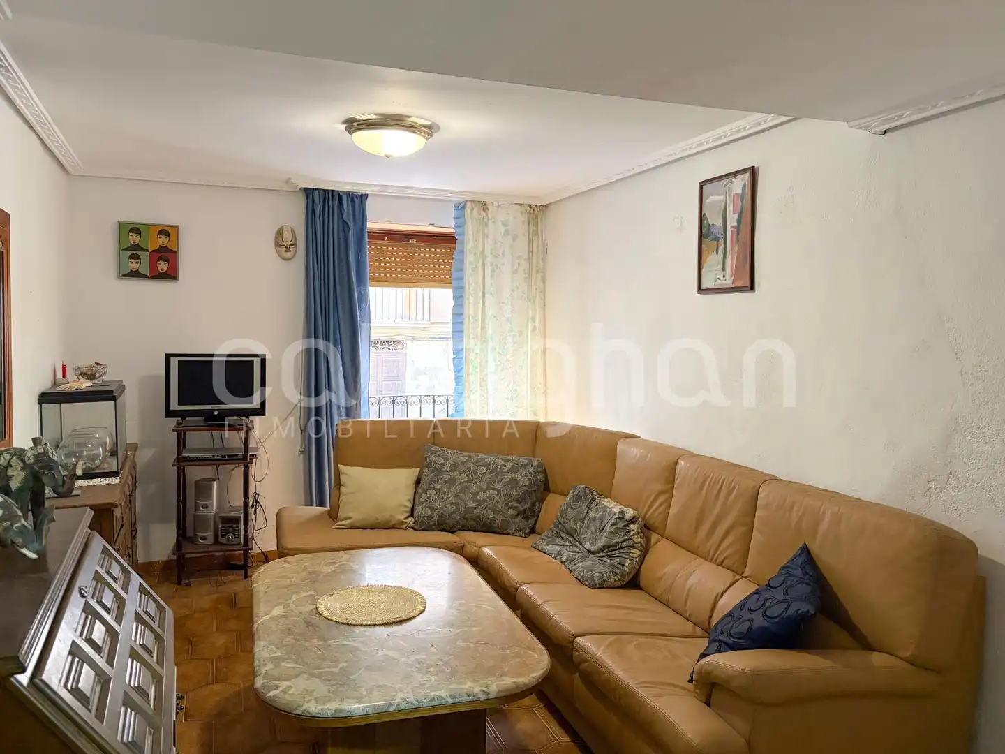 Sala d'estar de Casa o xalet en venda en Ontinyent amb Aire condicionat, Traster i Moblat