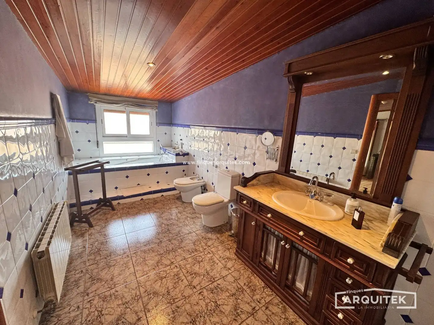 Baño de Casa o chalet en venta en Monzón con Aire acondicionado, Calefacción y Jardín privado