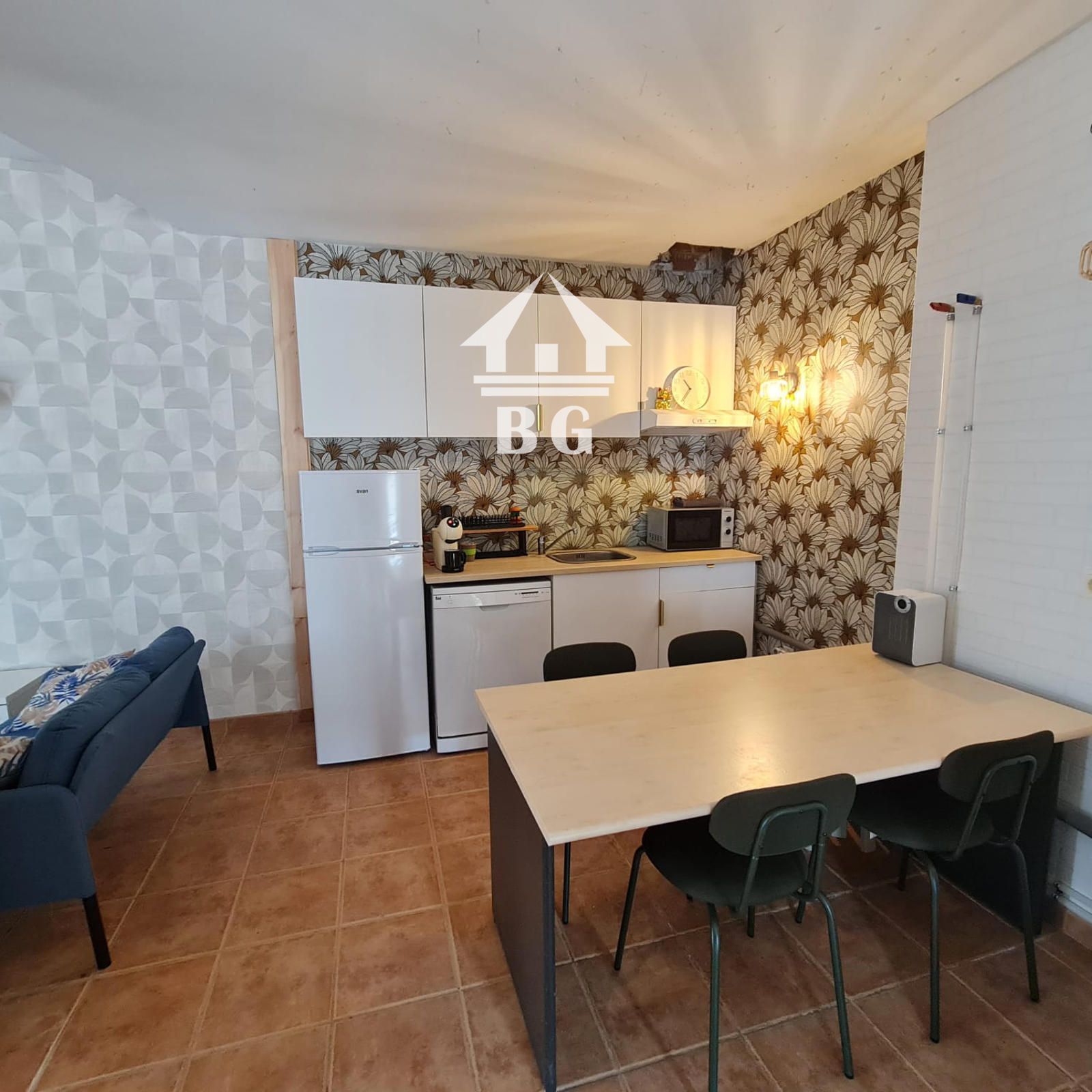 Kitchen of Office for sale in Lloret de Mar  with Air Conditioner, Heating and Furnished