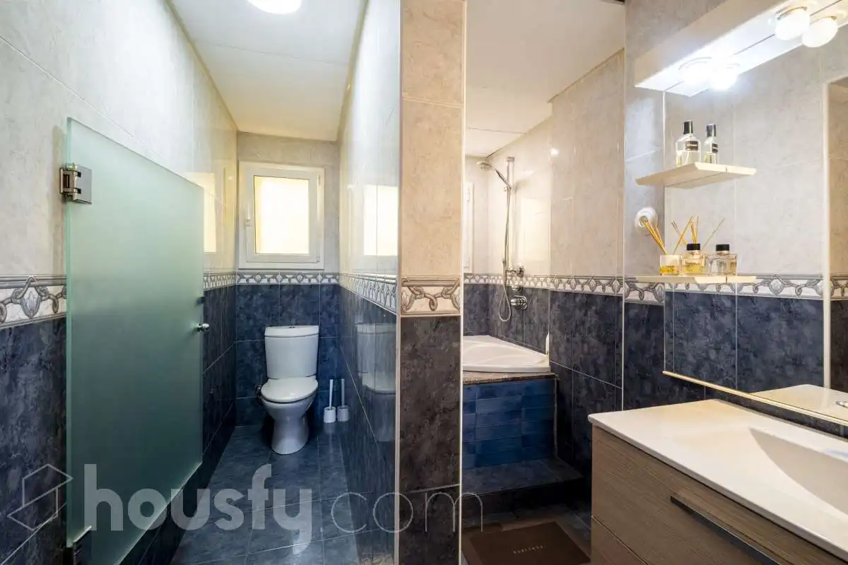 Baño de Piso en venta en Barcelona con Amueblado