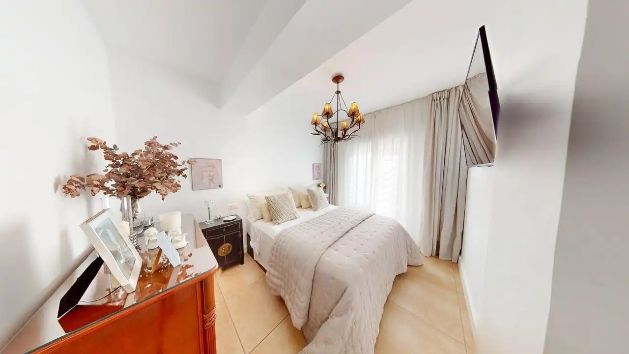 Piso con terraza en venta en Calle San Miguel de Salinas, imagen 3