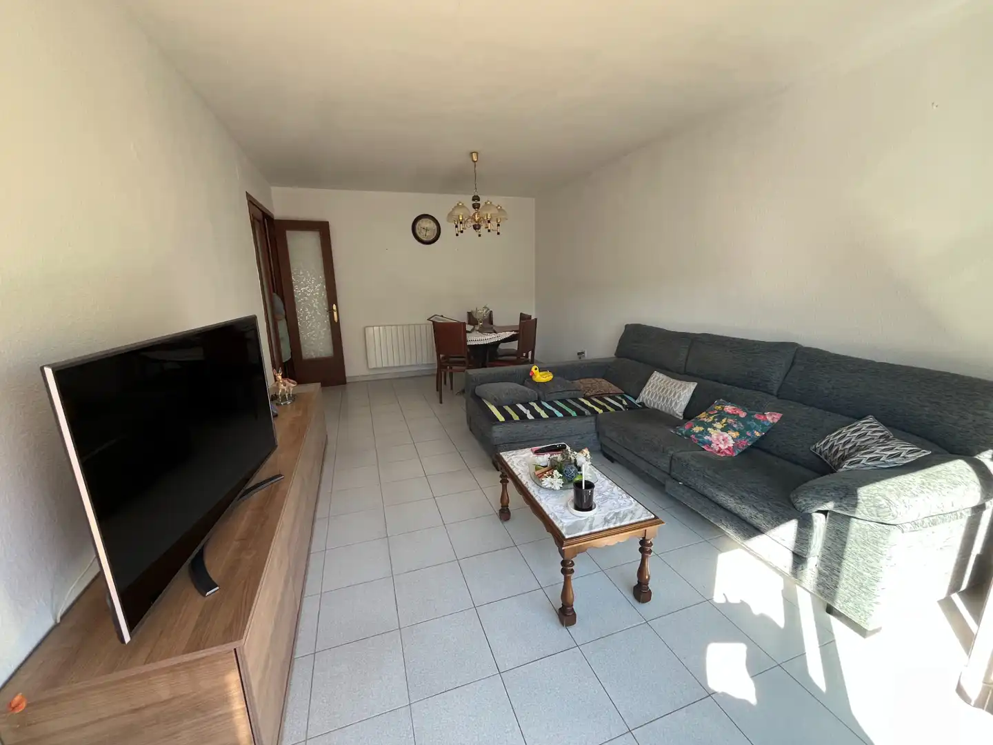 Sala de estar de Piso en venta en Cassà de la Selva con Calefacción, Amueblado y Horno