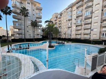 Apartamento con piscina en alquiler en Playa de Gandia