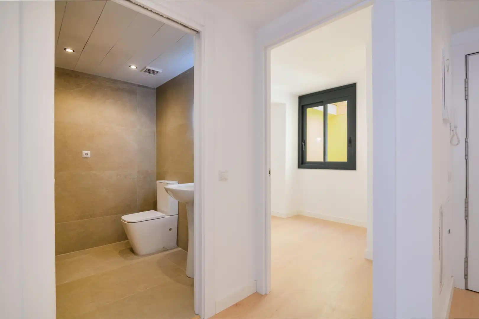 Flat with lift for sale in Carrer Victòria 95, imagen 6