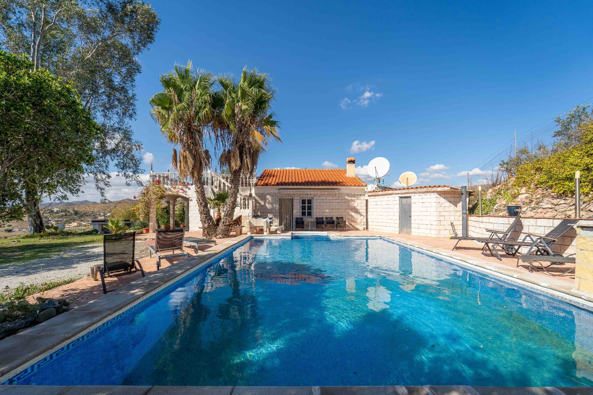 Swimming pool of Land for sale in Cártama