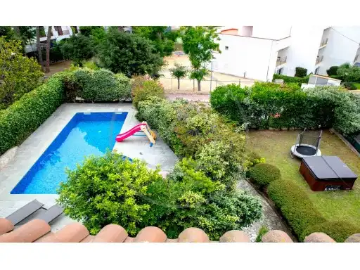 Villa con piscina in vendita a Torre Valentina - Mas Vilar de La Mutxada - Treumal, imagen 3